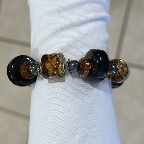 Beautiful, one of a kind handmade beaded bracelet - Picture 1 of 4